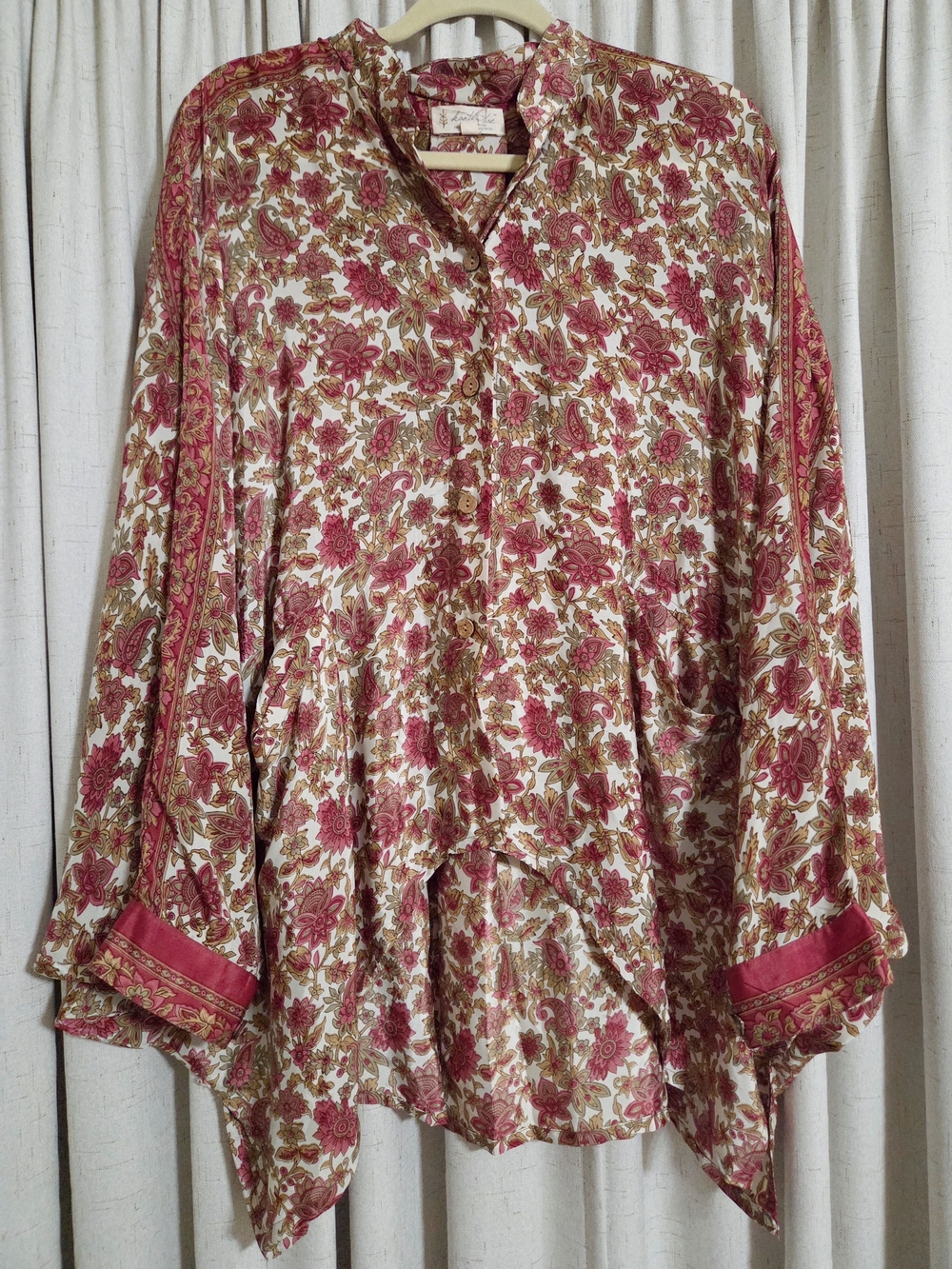 Kantha Bae Top